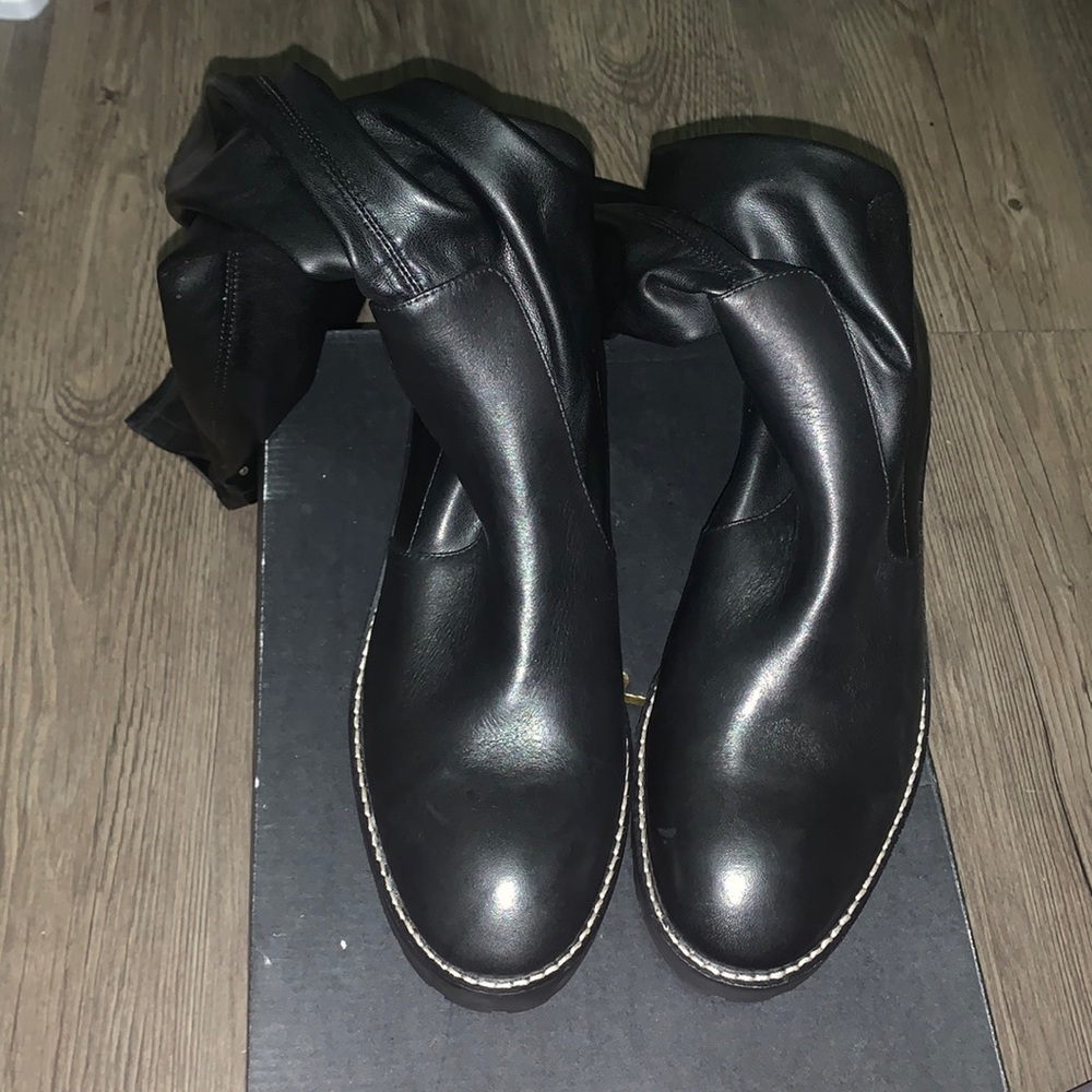 Never worn black sketchy knee boots
